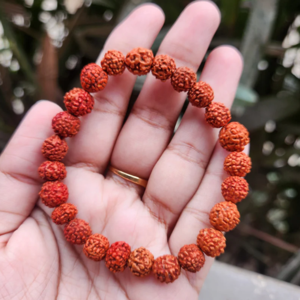 Can Ladies Wear Rudraksha During Periods? Facts And Benefits